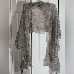 Eileen Fisher Gorgeous Chiffon Sheer Textured Gray Scarf Wrap Shawl  AA11